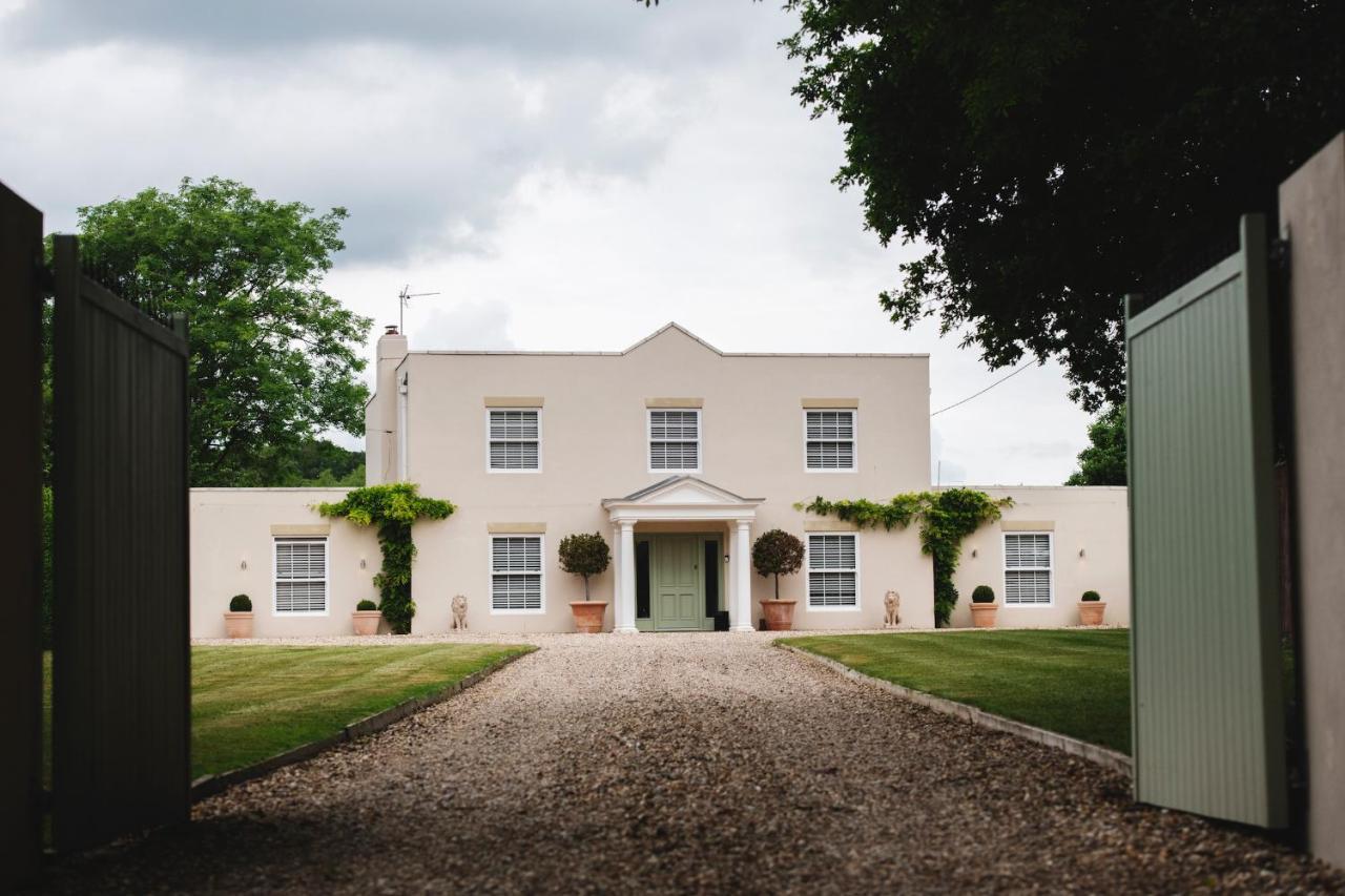 Large Country House - Hot Tub - Pool Table - Bbq - 5 Bedrooms - Log Burner Three Legged Cross 외부 사진
